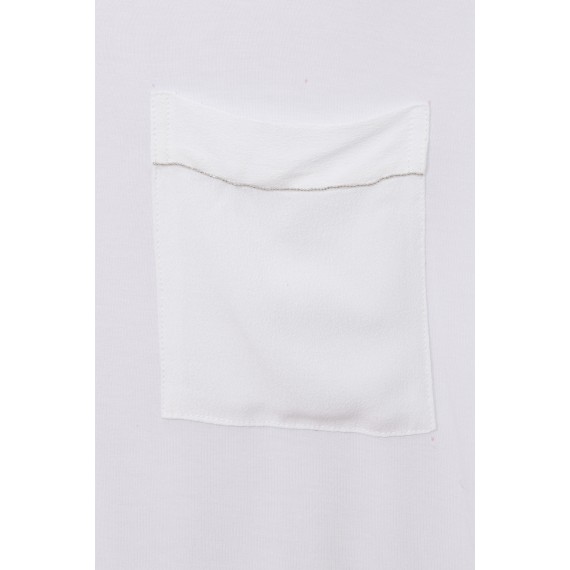 Fließendes T-Shirt mit Brusttasche /