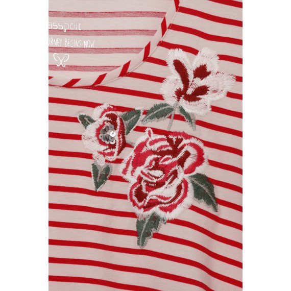 Feminines Shirt mit Stickerei /