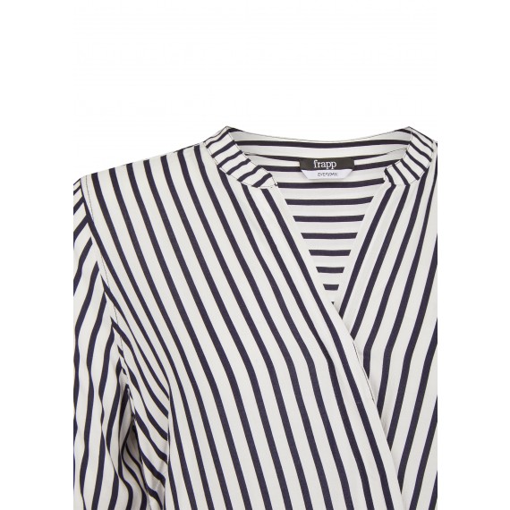 Luftige Bluse mit Streifen /