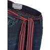 Kombistarke Jeans mit gestreiftem Gürtel /