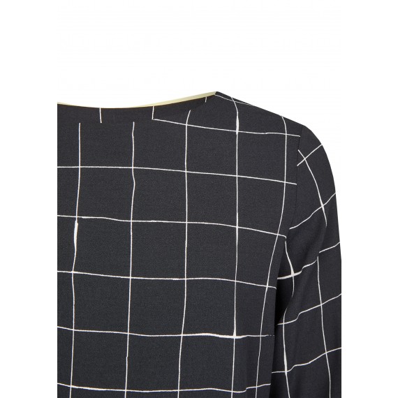 Zarte Bluse mit Gittermuster /