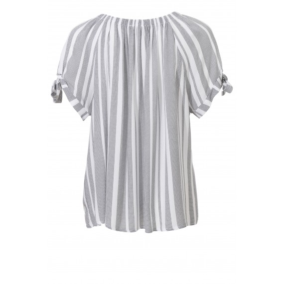 Zarte Bluse mit Schnürung /