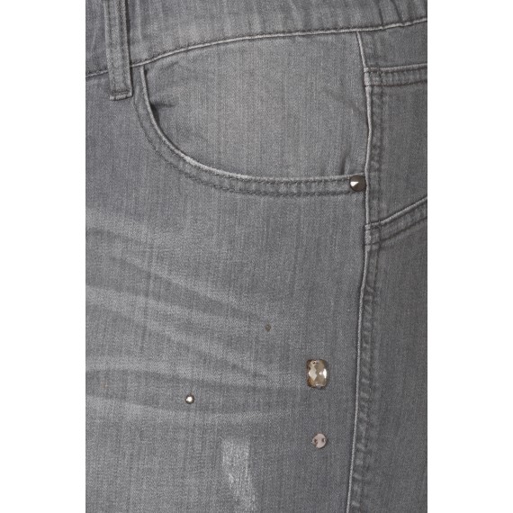 Bequeme Jeans mit Ziersteinchen /
