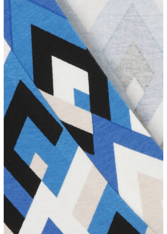 Trend-Shirt mit geometrischem Allover-Print / 