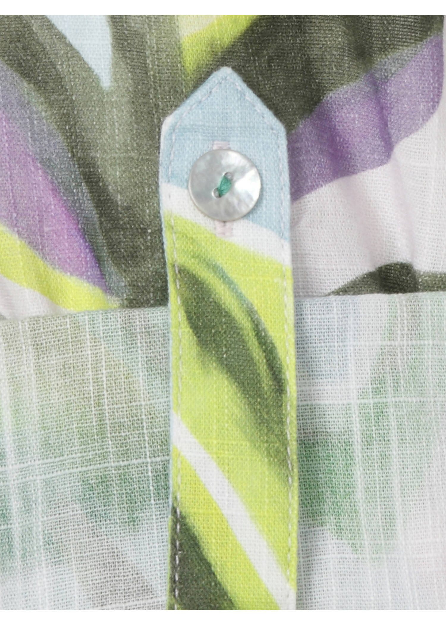 Zarte Longbluse mit floralem Print /