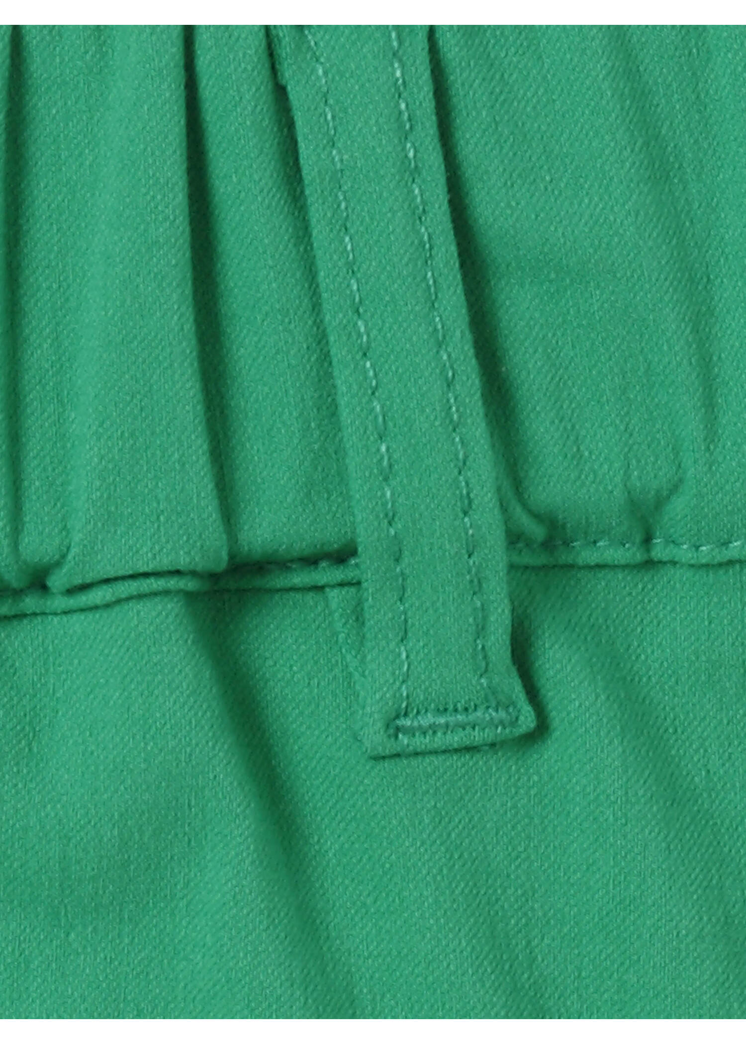 Elastische 3/4-Hose mit schmalem Bein /
