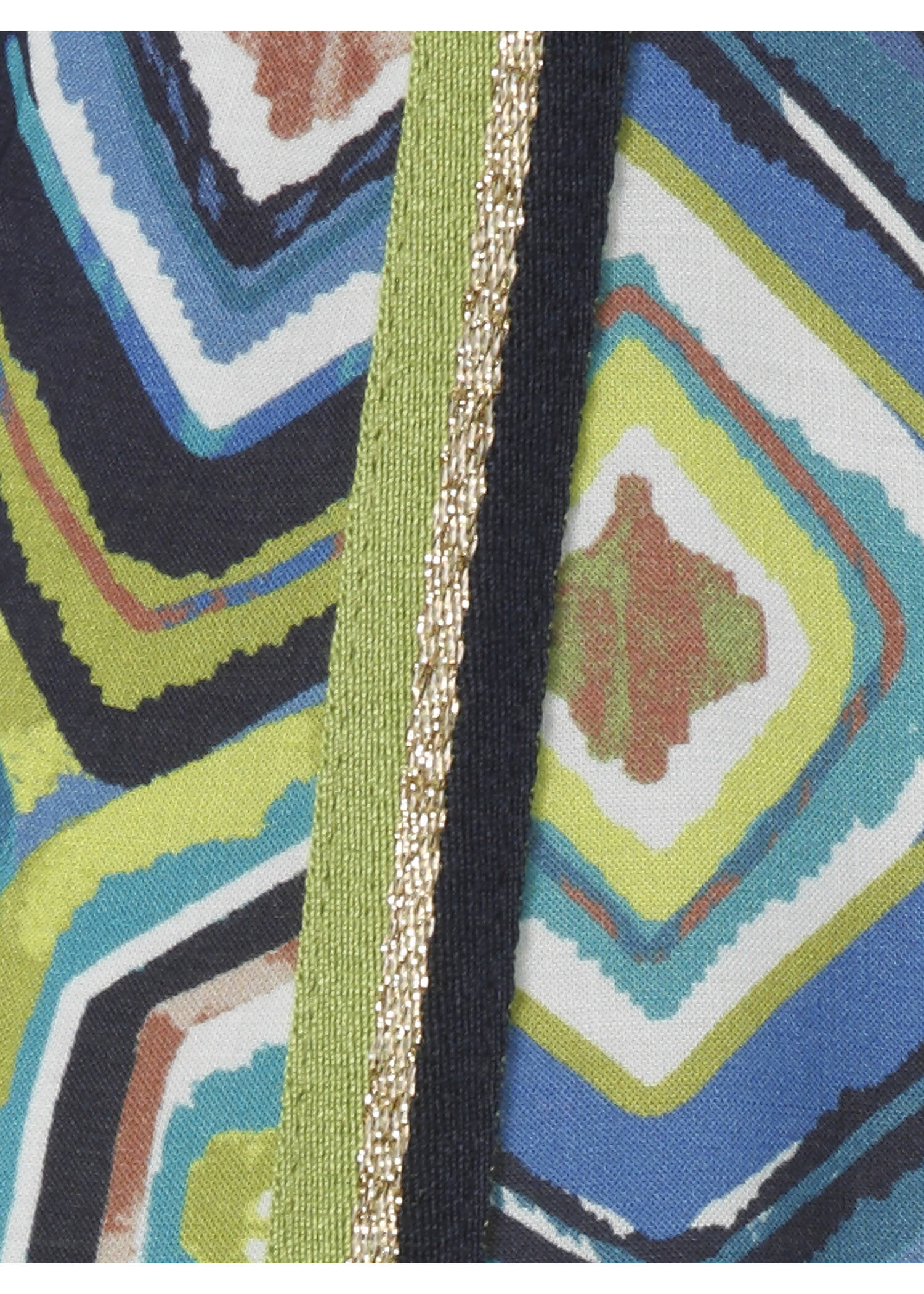 Fließende Viskose Bluse mit Allover-Print / 