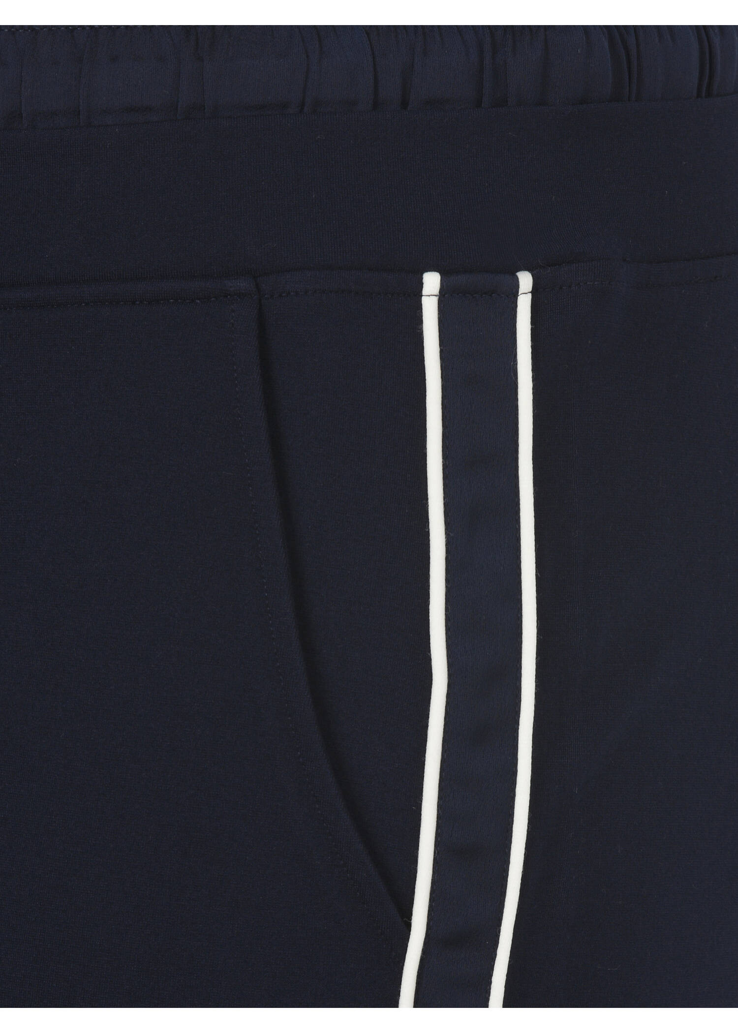 Hose im Modern Jogg Pants Style / 