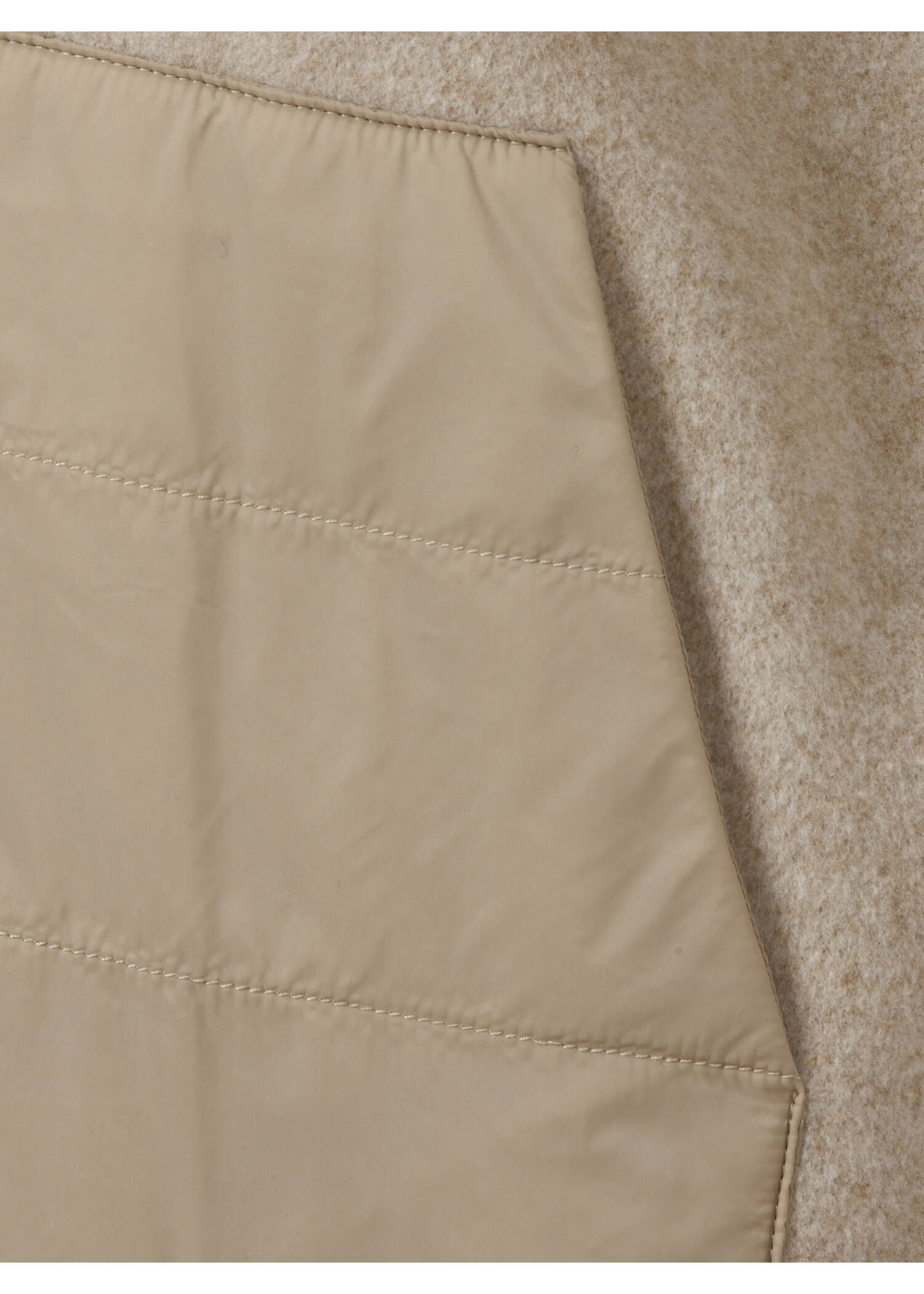 Kapuzen-Jacke mit Steppdetails /