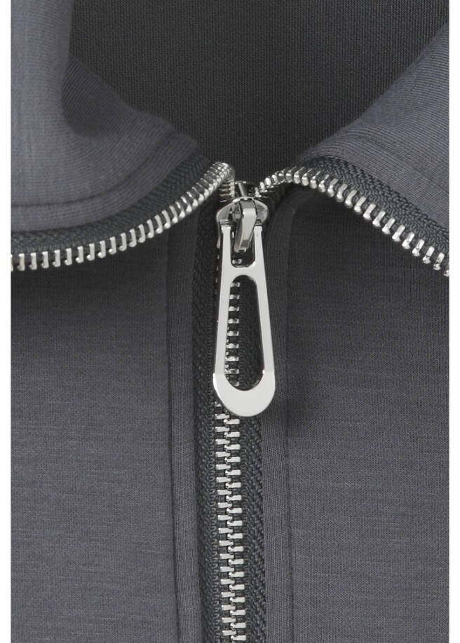Edle Sweatjacke mit Zipper / 
