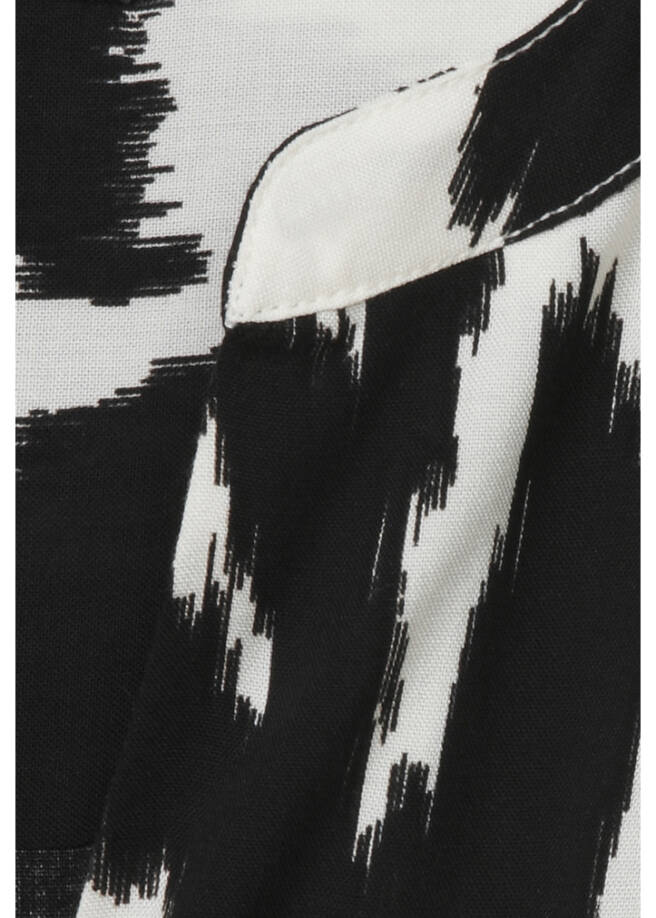 Lange 3/4-Arm Viskose-Tunika mit Allover-Print / 