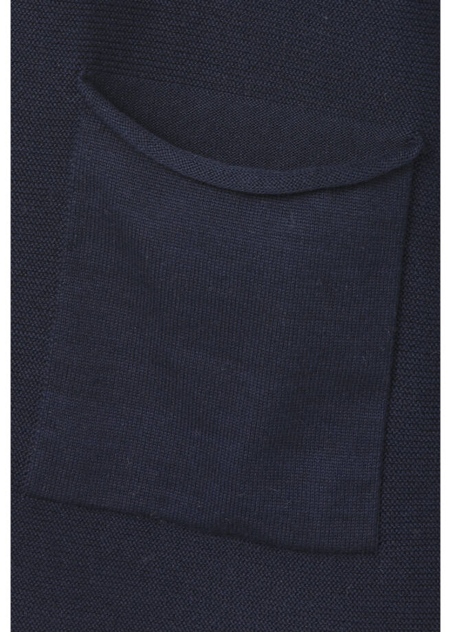 Feinstrickjacke aus softer Baumwolle offen / 