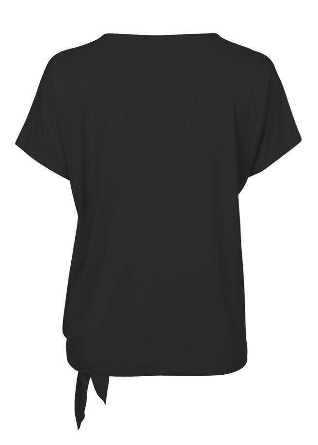 Schlichtes T-Shirt mit überschnittenen Schultern / 