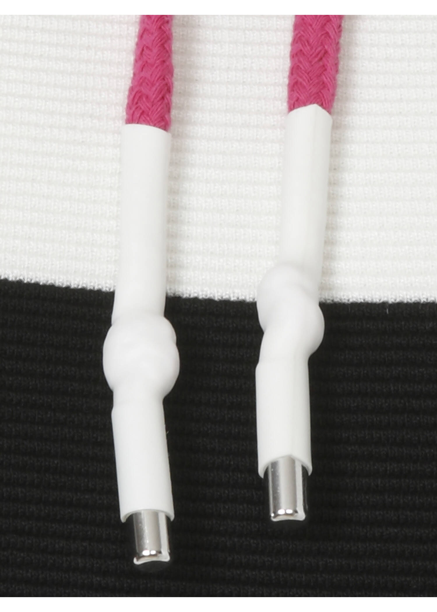 Sportives Sweatshirt mit Kontrastbesatz /