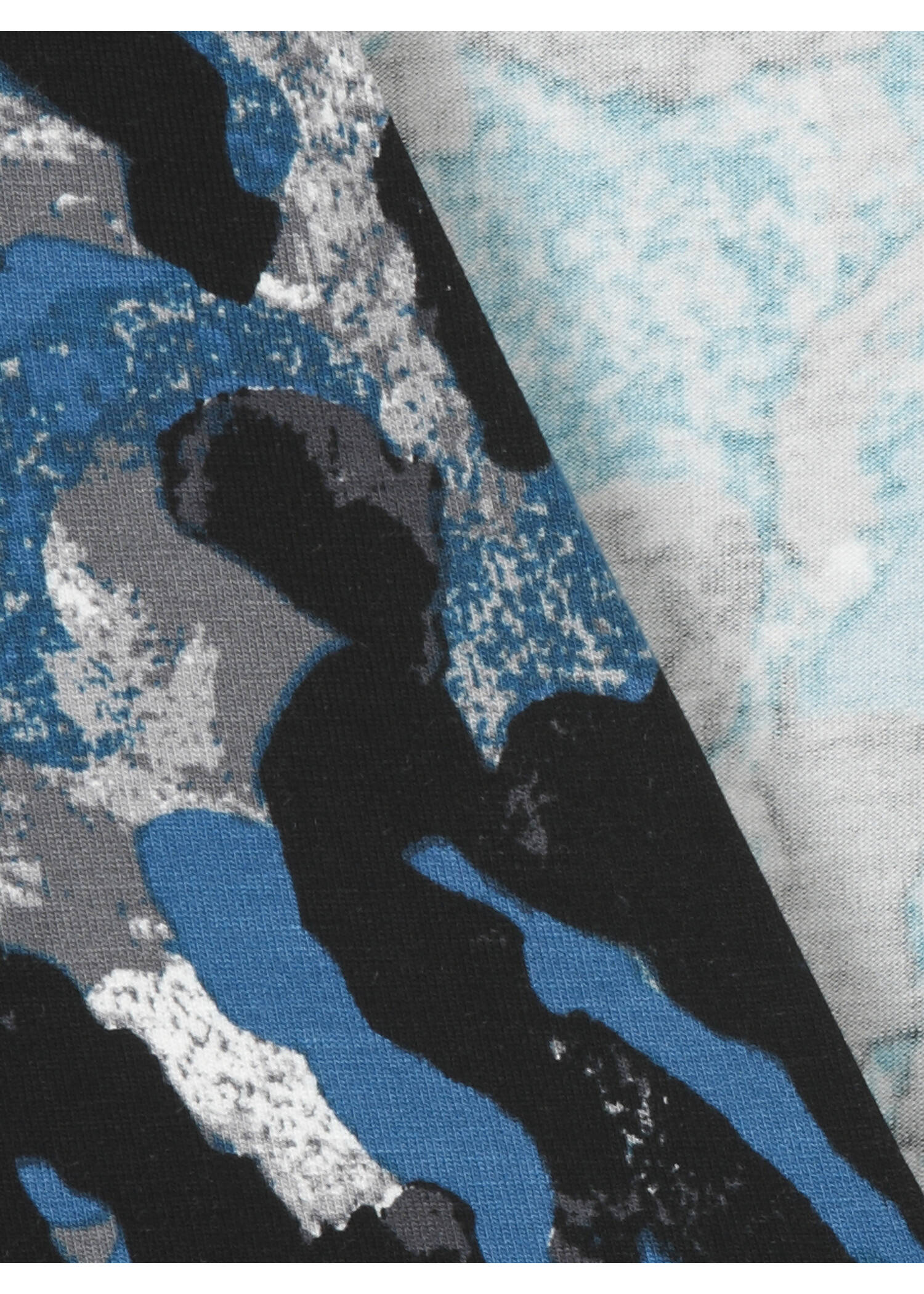 Extrovertiertes 3/4-Arm-Shirt mit abstraktem Animalprint / 