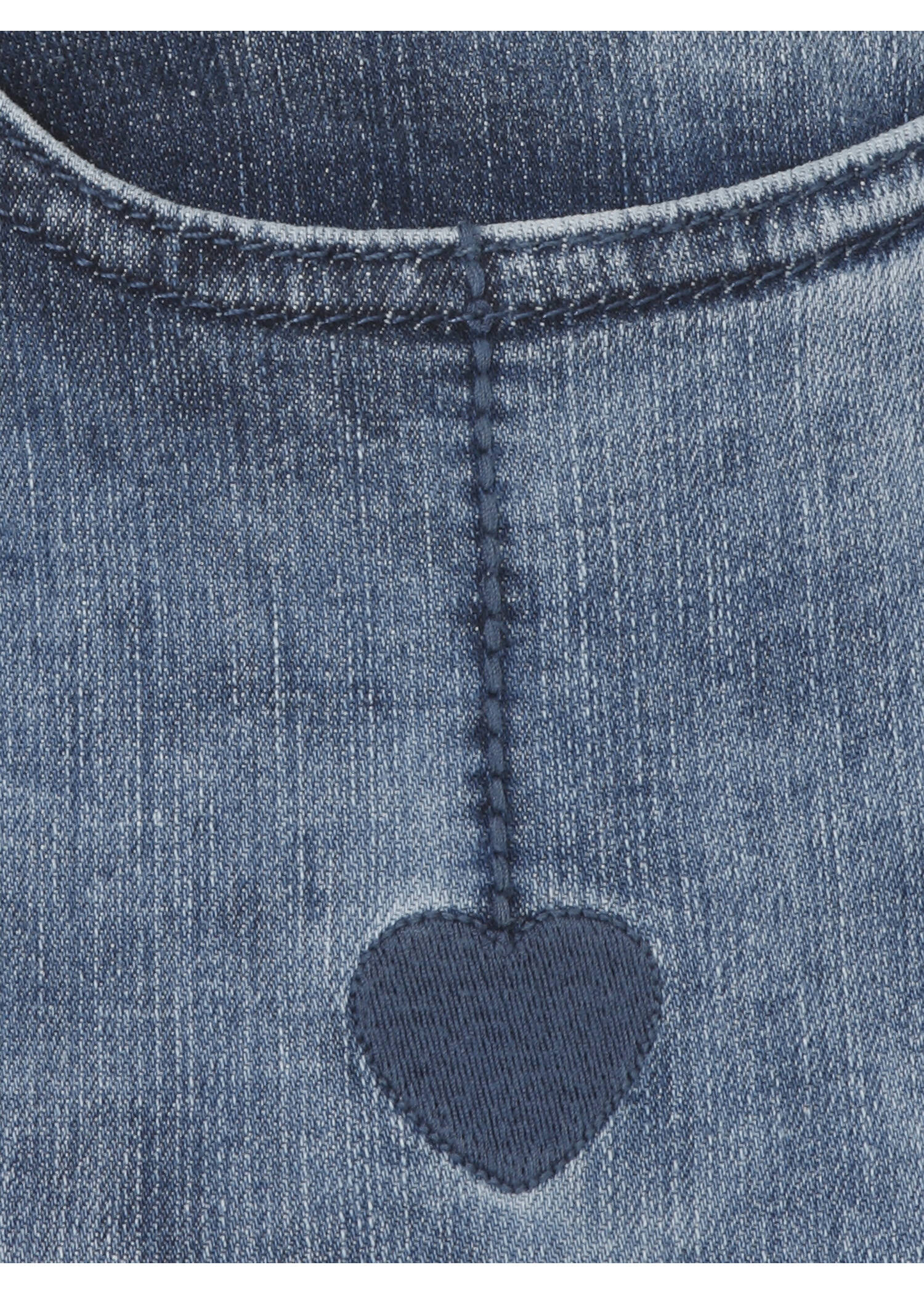 Hochwertige Denim Jeans in Used Optik /