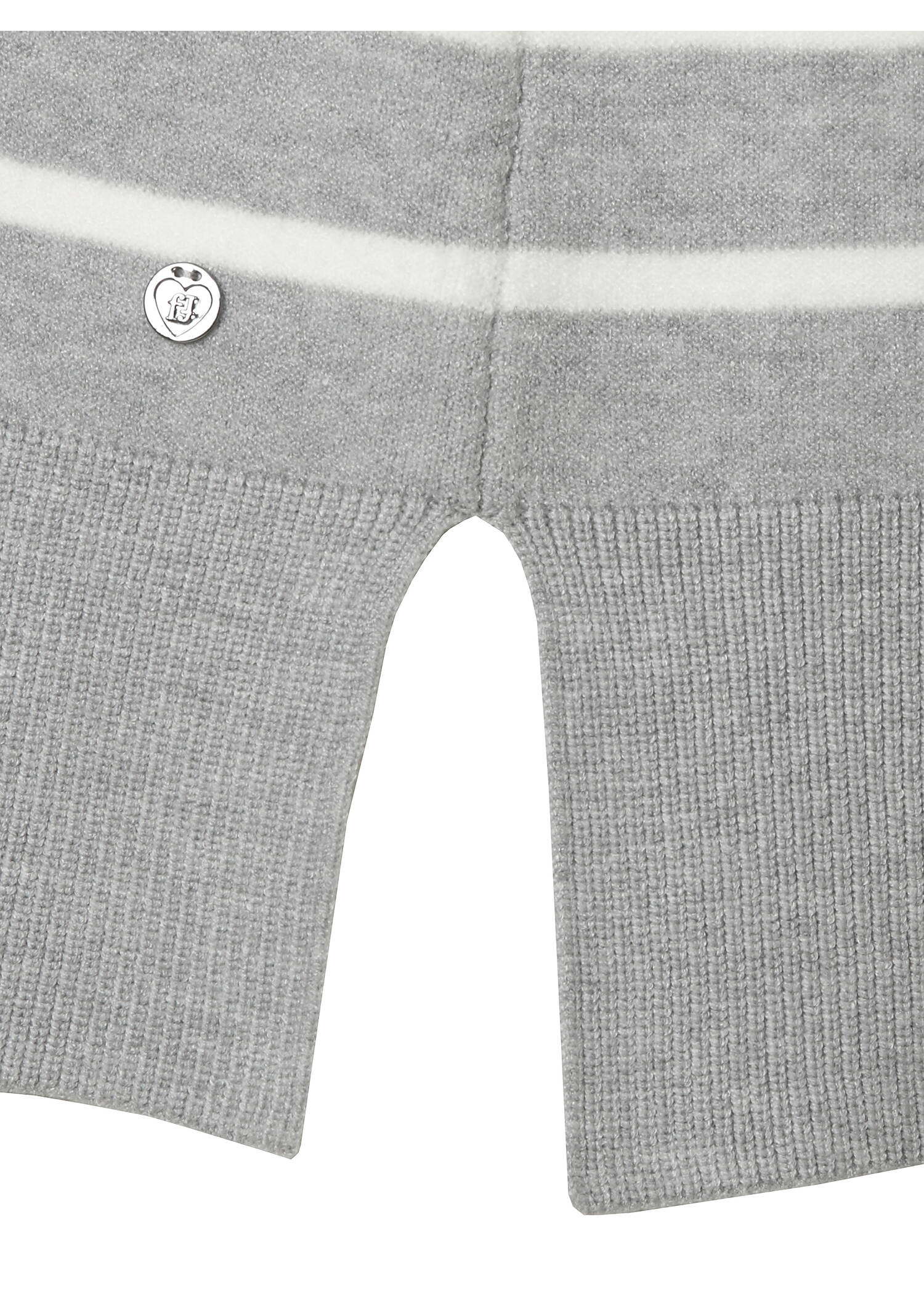 Geringelter Feinstick Pullover mit V-Ausschnitt /
