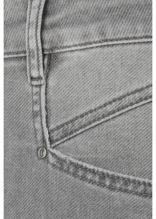 Softe Denim Jeans / 