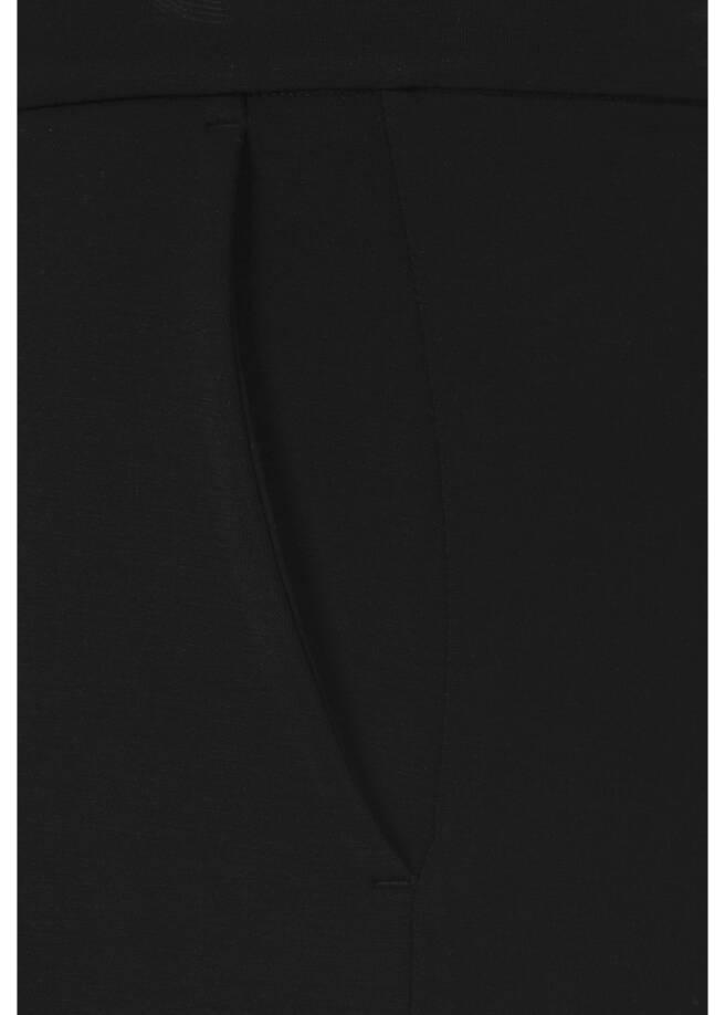 Edel-lässige Schlupfhose knöchellang / 
