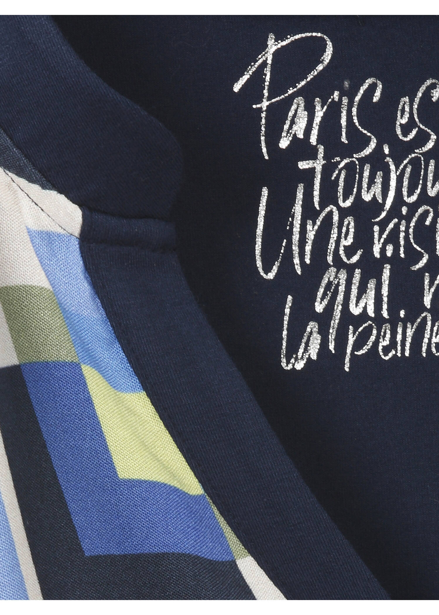 Fließendes Langarm- Shirt in Marineblau mit Blusen-Einsatz vorne /
