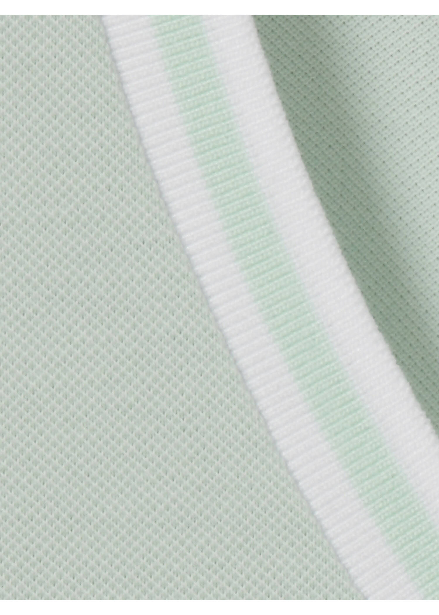 Edles Halbarm-V-Shirt Baumwoll-Piqué / 